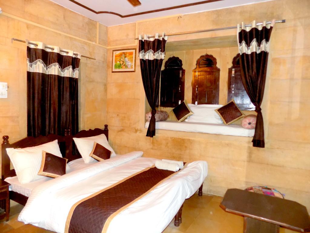 Hotel Fotiya Jaisalmer Eksteriør billede